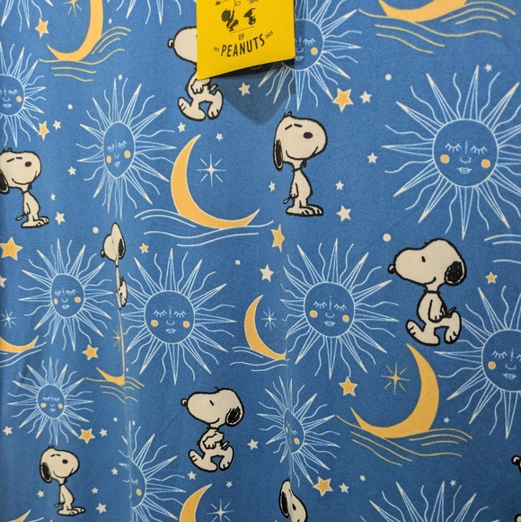 Munki Munki Peanuts Snoopy Pajamas Nightgown Blue Moon Size Small NWT - Picture 4 of 4